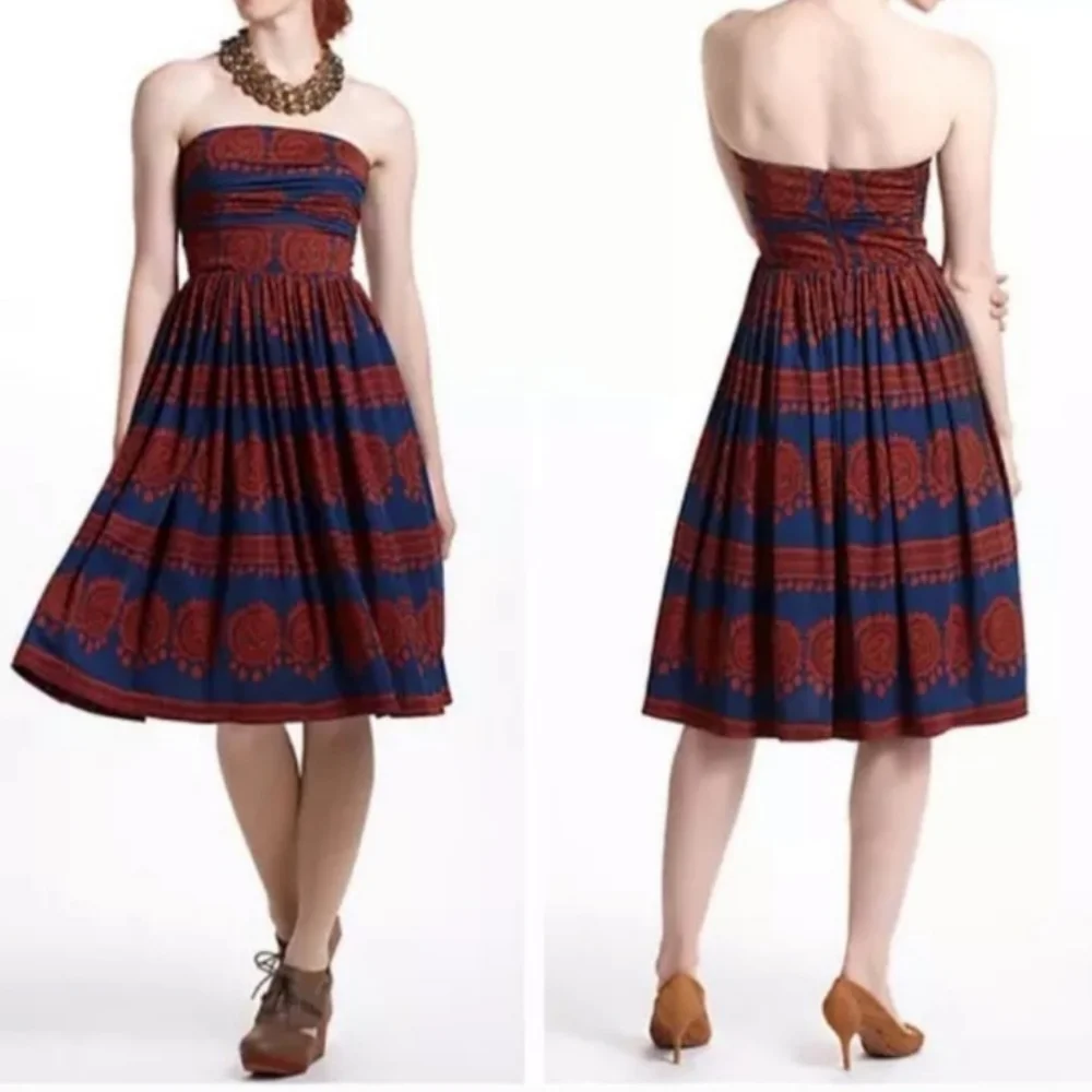Anthropolgie Girls From Savoy Strapless Dress Size Small Medallion